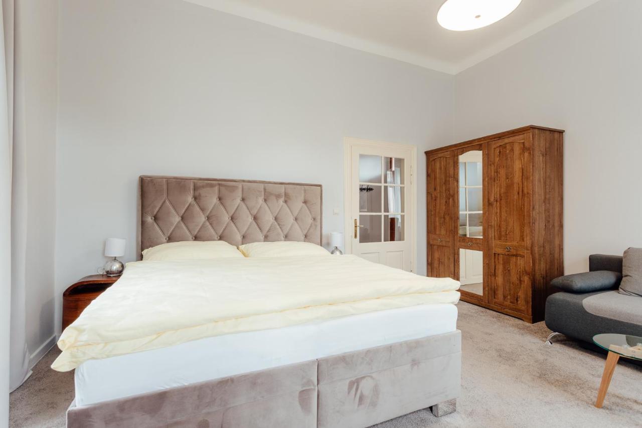 Botanicky Dvor Aparthotel Banská Štiavnica Buitenkant foto