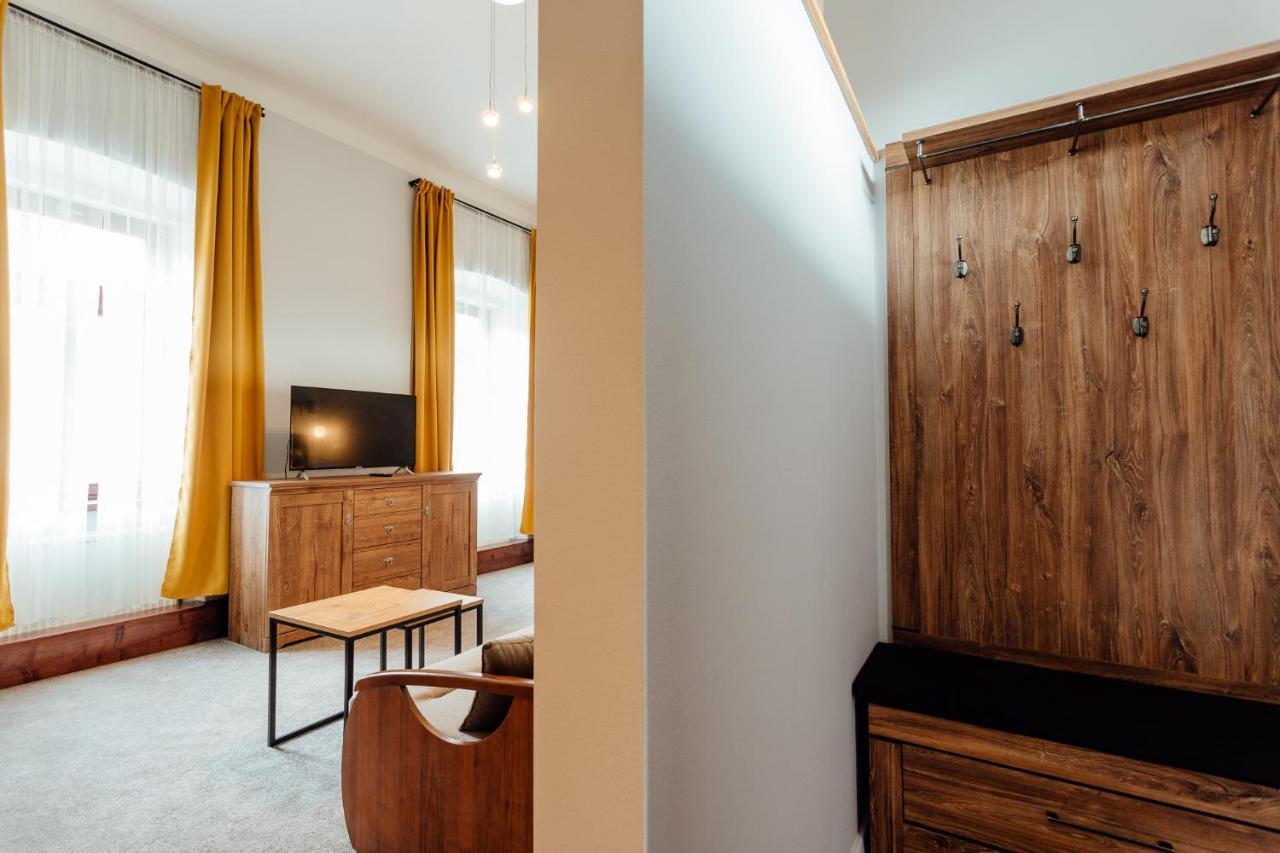 Botanicky Dvor Aparthotel Banská Štiavnica Buitenkant foto