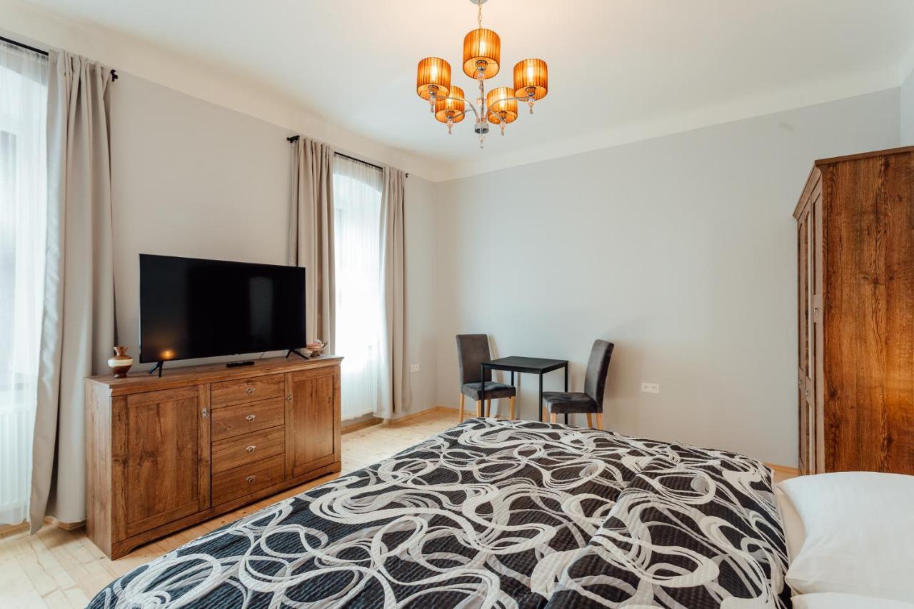 Botanicky Dvor Aparthotel Banská Štiavnica Buitenkant foto