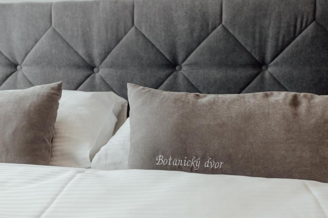 Botanicky Dvor Aparthotel Banská Štiavnica Buitenkant foto