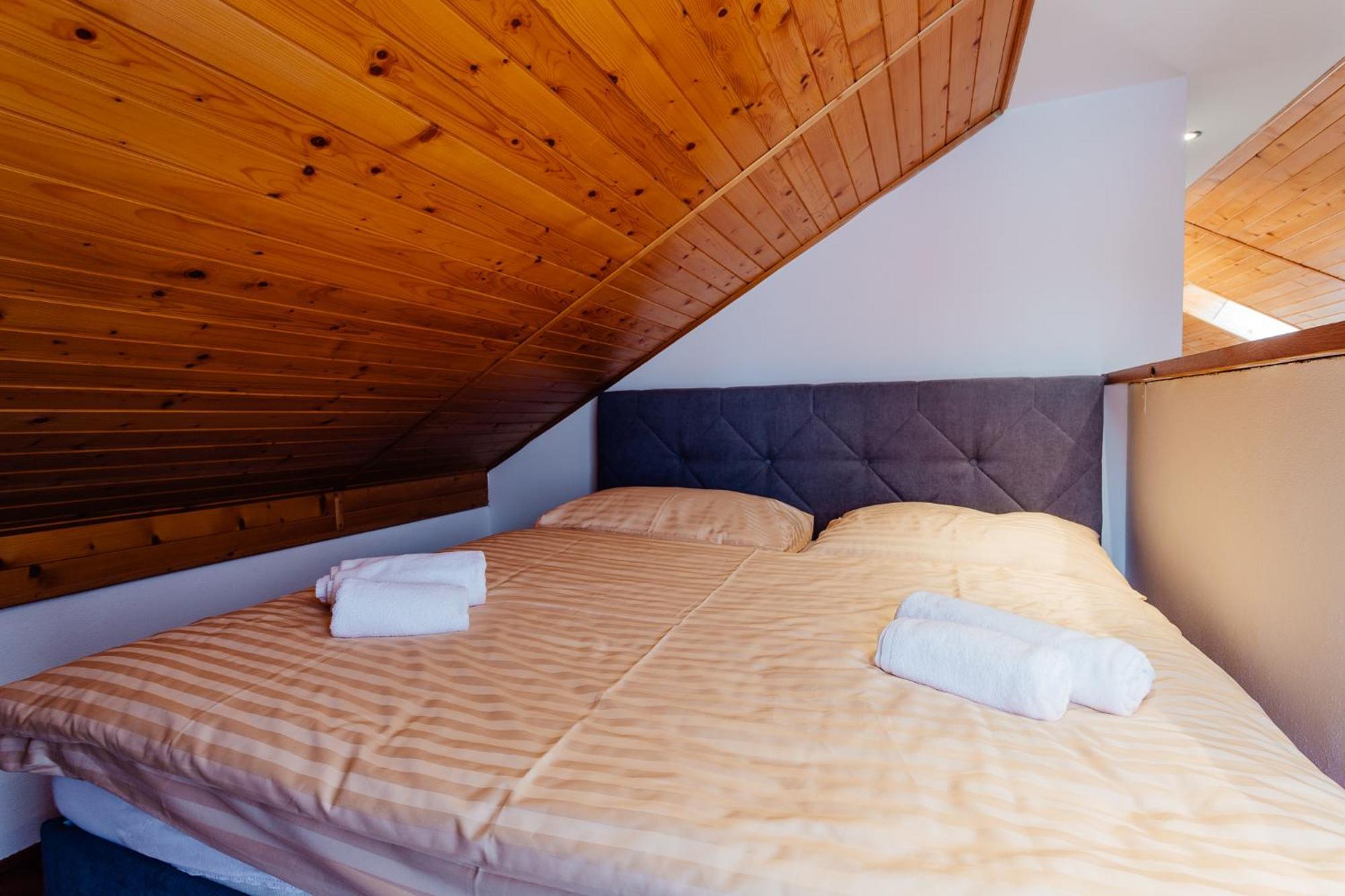Botanicky Dvor Aparthotel Banská Štiavnica Buitenkant foto