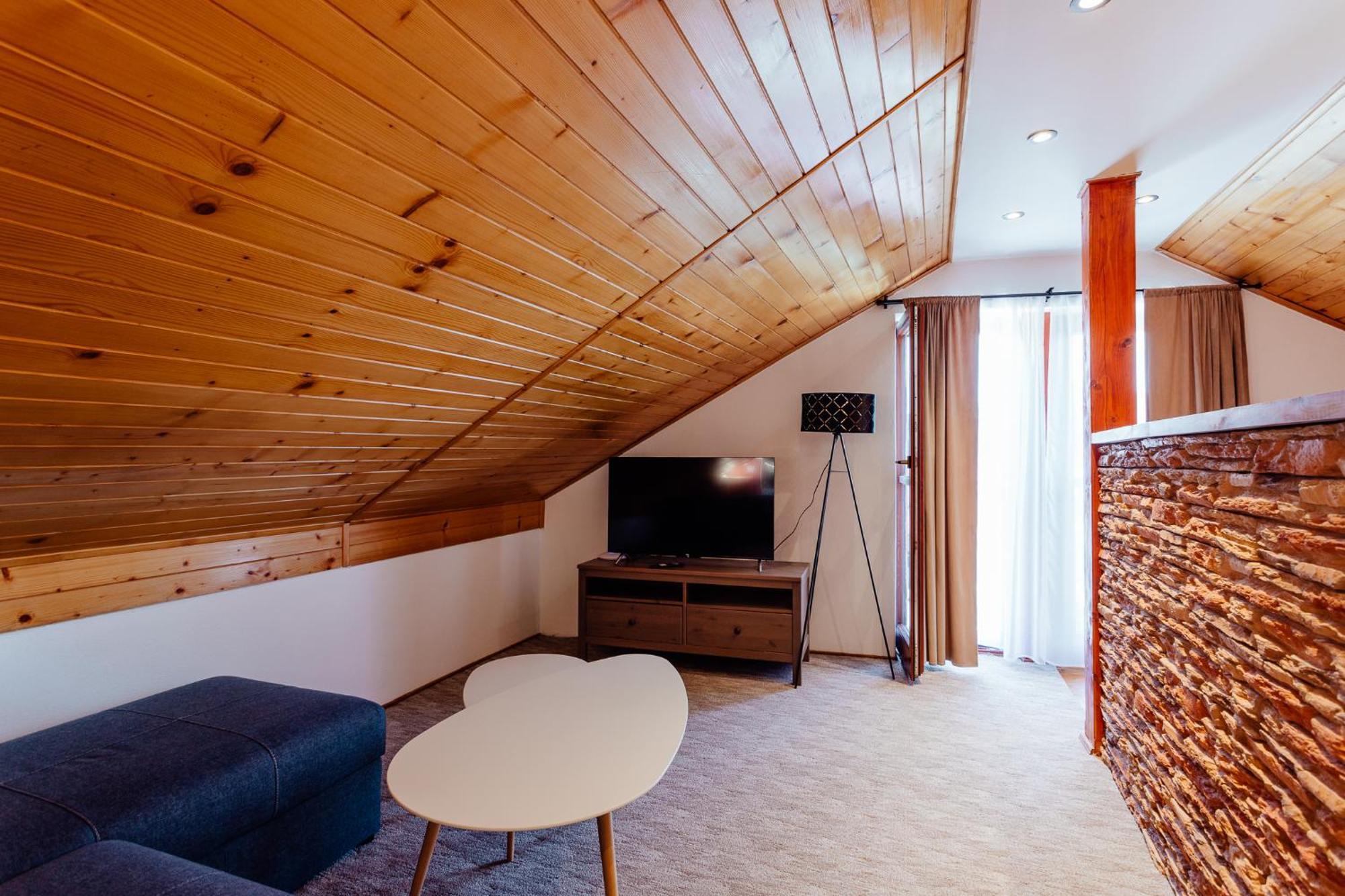 Botanicky Dvor Aparthotel Banská Štiavnica Buitenkant foto