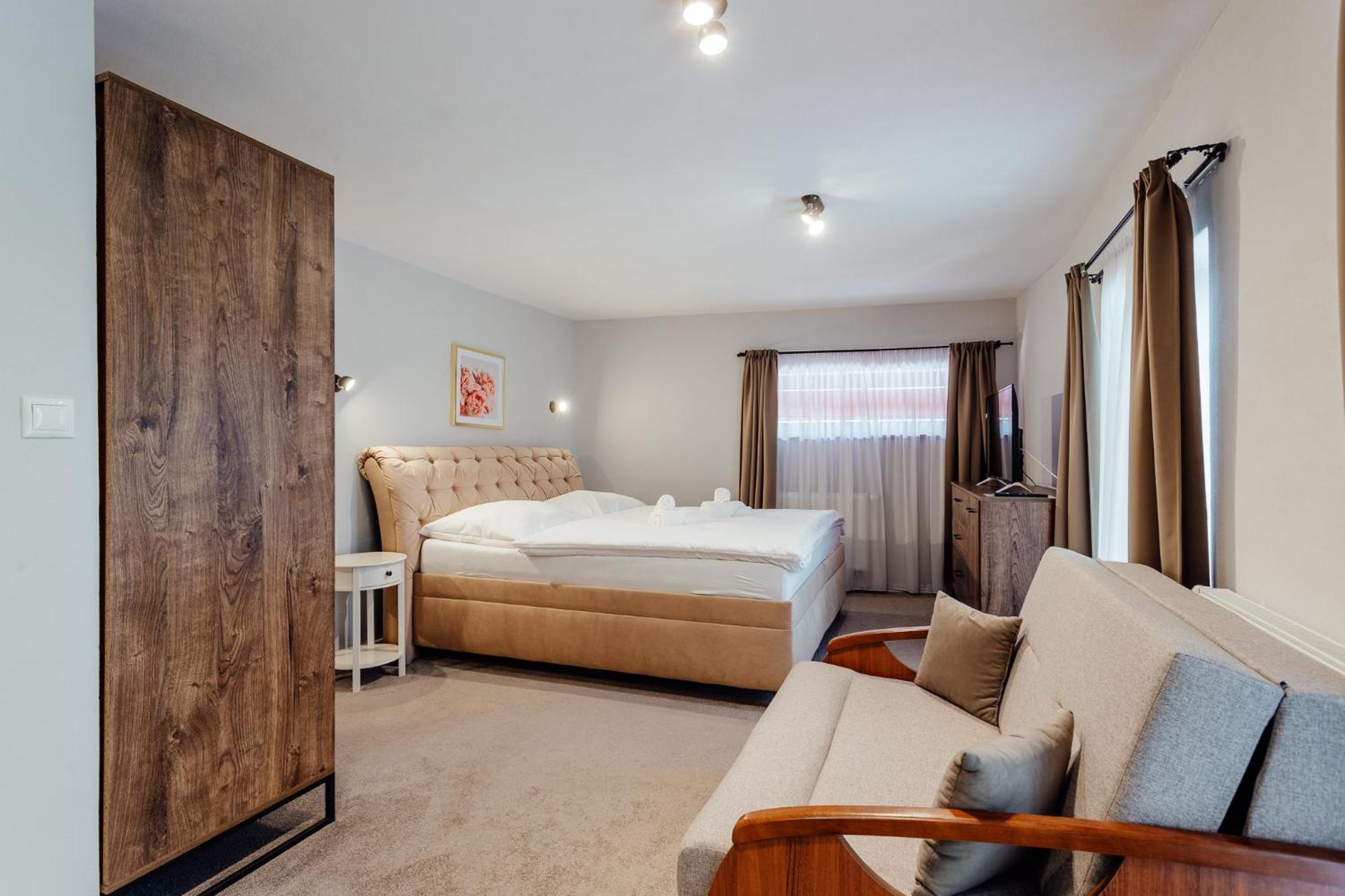 Botanicky Dvor Aparthotel Banská Štiavnica Buitenkant foto
