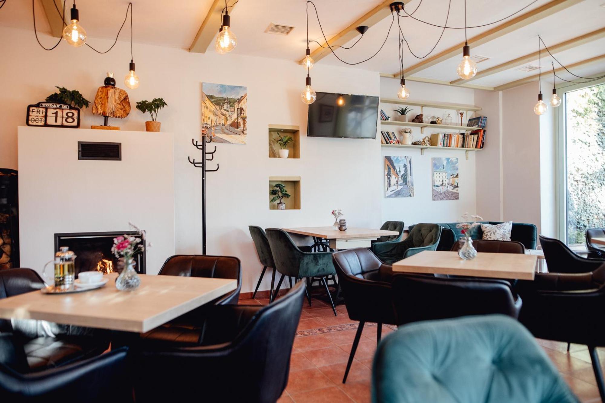 Botanicky Dvor Aparthotel Banská Štiavnica Buitenkant foto